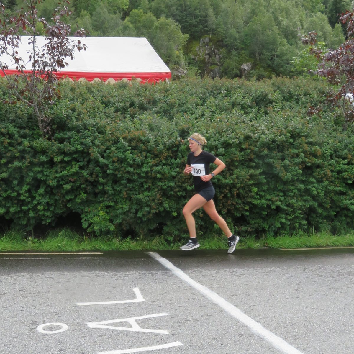 Langs Åkrafjorden, IF Klypetussen